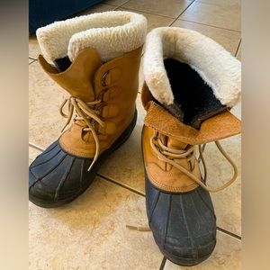 Sorel Winter Women’s Badger Boots mid calf